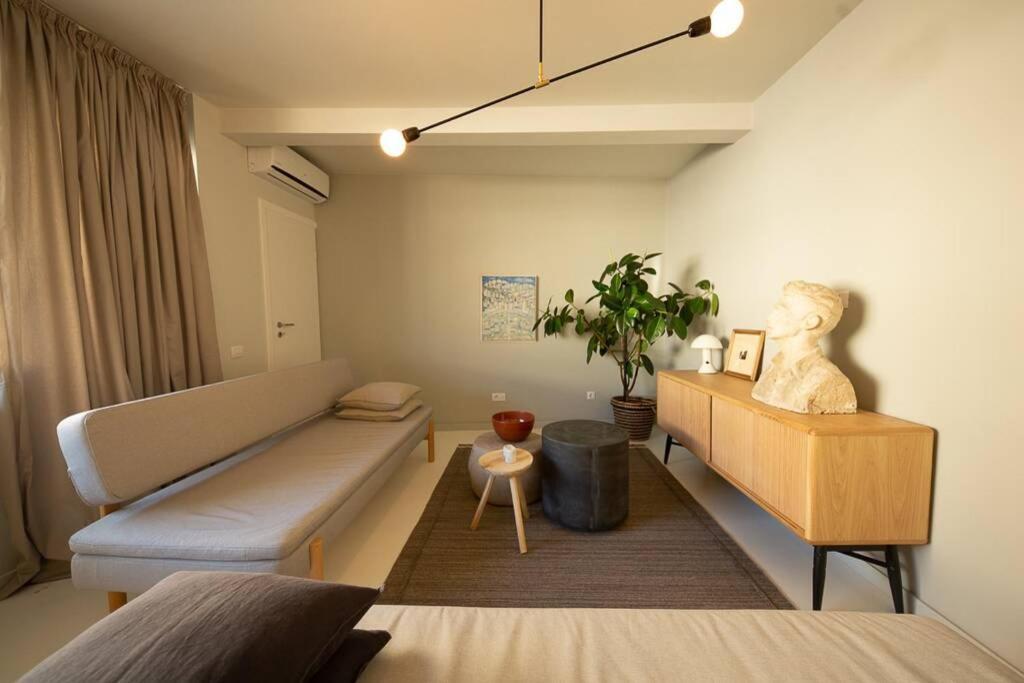 Zen Apartment - Calea Victoriei Bucharest Exterior photo
